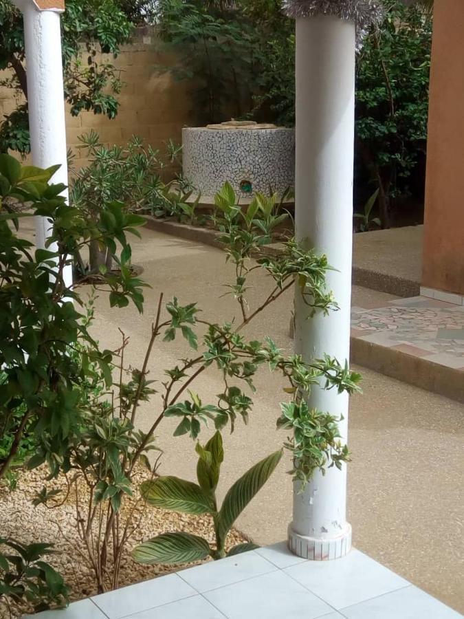 مبيت وإفطار سالي بوخْتيودال Chez Coumba Et Daniel المظهر الخارجي الصورة